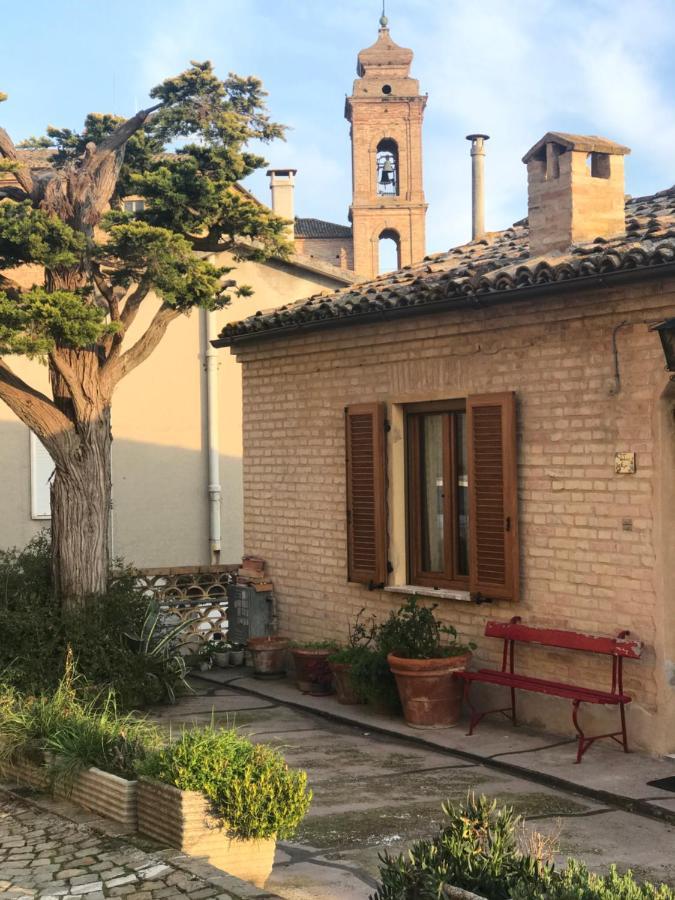 Bed and Breakfast La Trave à Montecosaro  Extérieur photo
